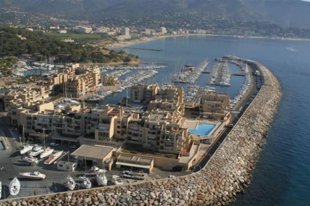 Face Mer Entre Plage Et Marina بورم لي ميموزا المظهر الخارجي الصورة